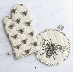 Oven mitt and pot holder - bee